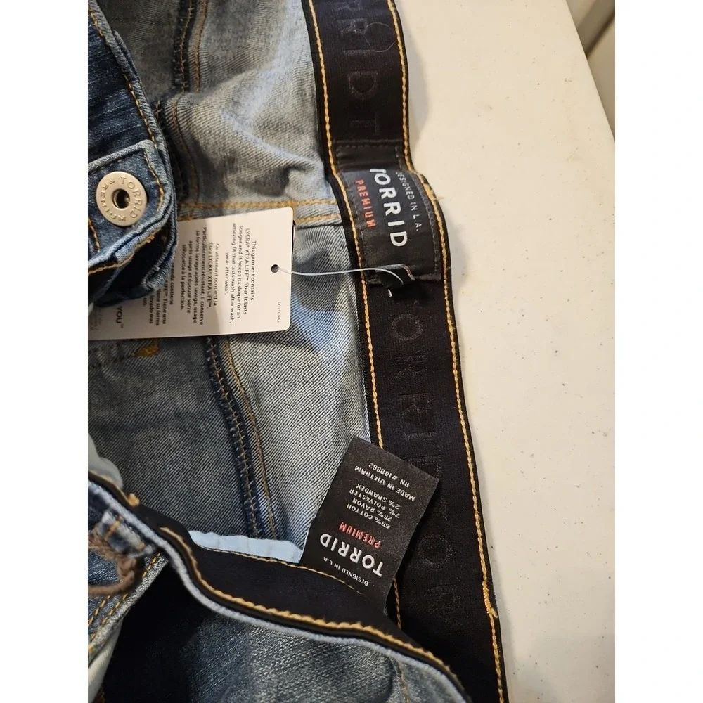 Torrid Premium Sky Hi Skinny Jeans Size 30XTPlus‎ Size Denim Stretch NWT (A1011)